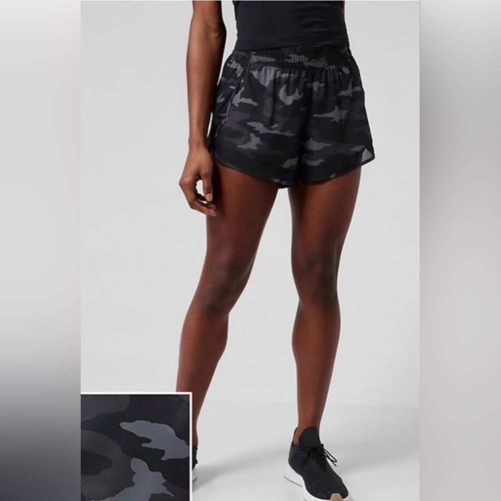Athleta Mesh Racer Camo Athletic Shorts - Small 4” inseam